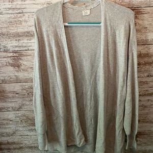 Grey cardigan